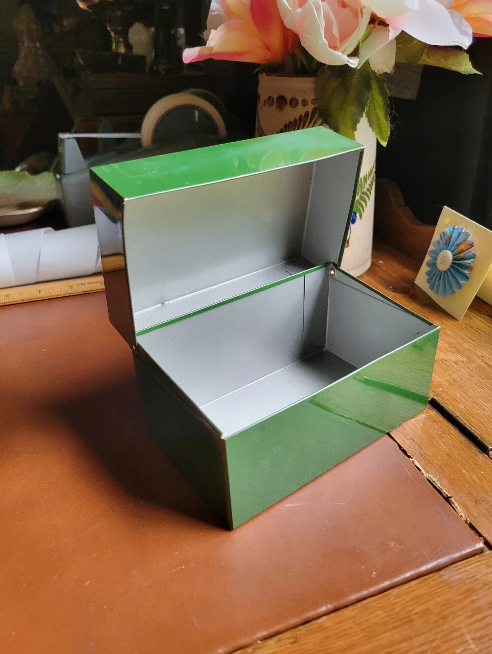 Vintage Mid-Century Green Metal Index Card / Recipe Box